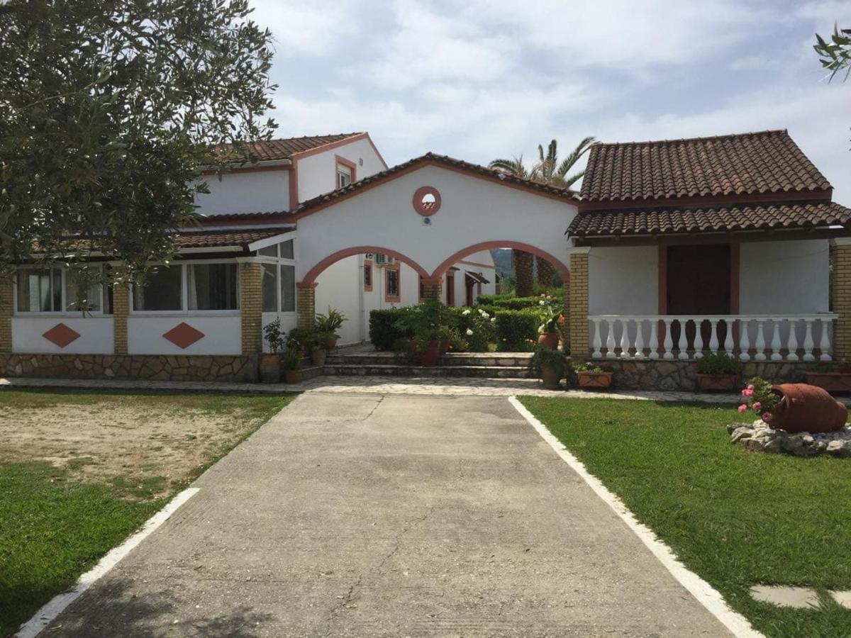 Villa Yannis Roda  Exteriér fotografie