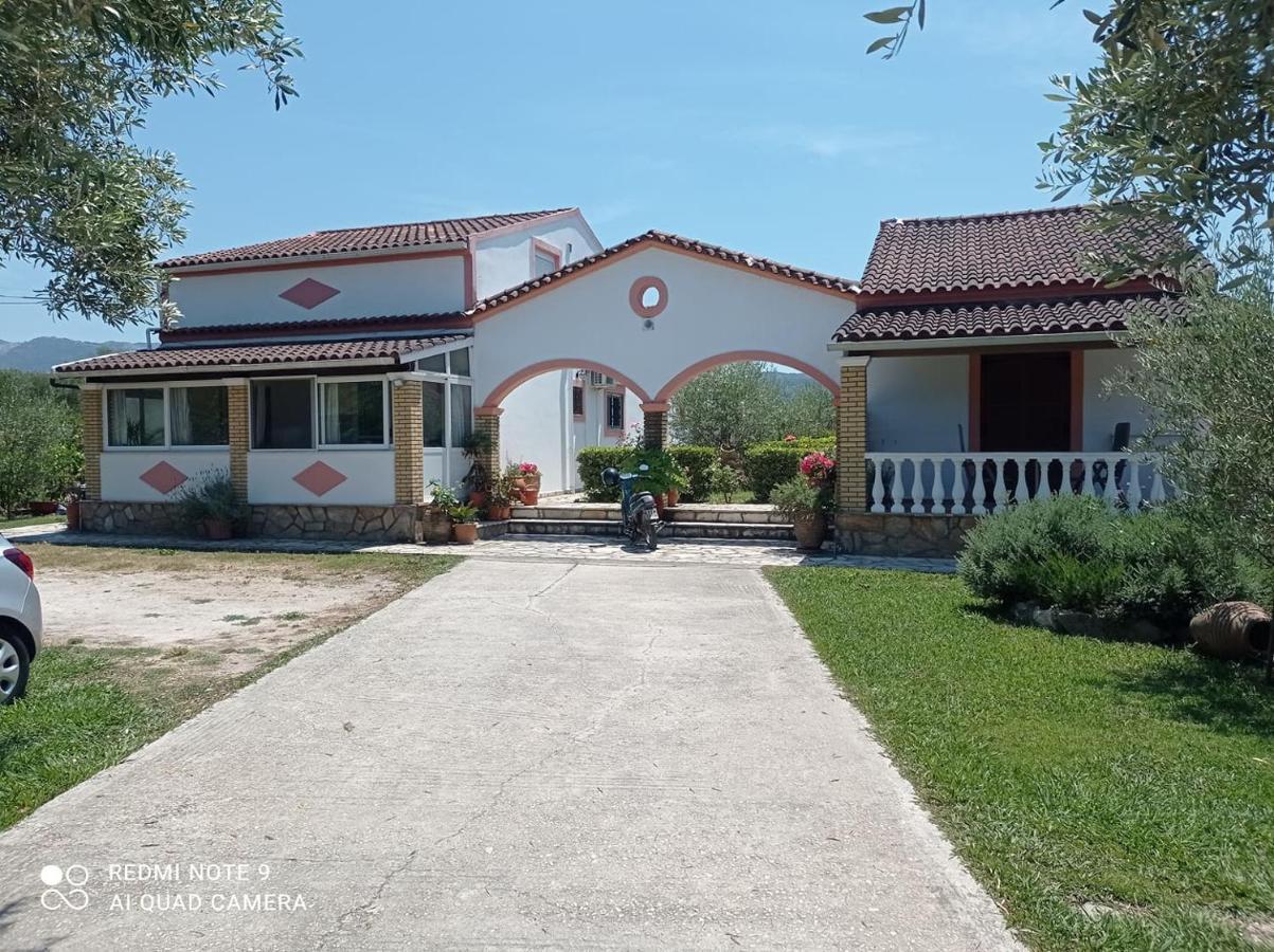 Villa Yannis Roda  Exteriér fotografie