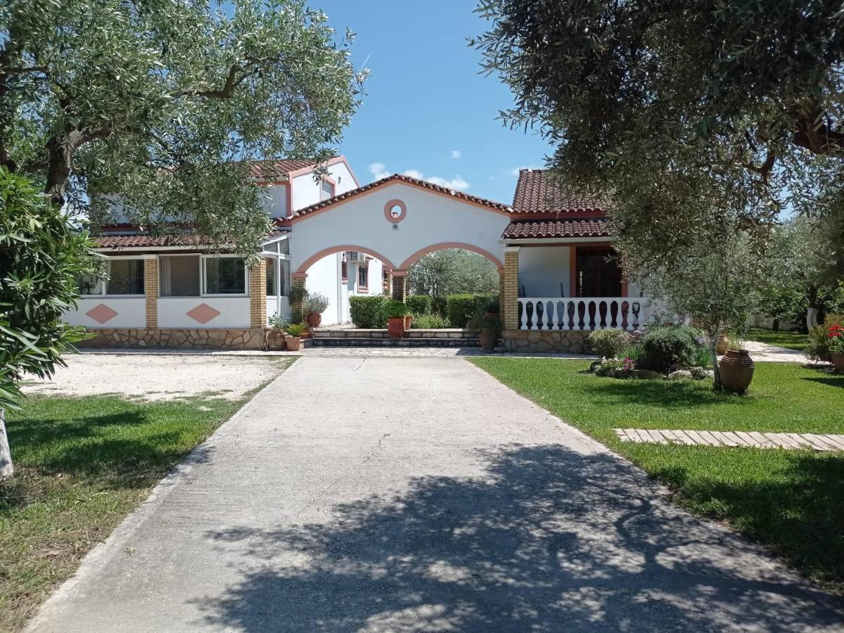 Villa Yannis Roda  Exteriér fotografie